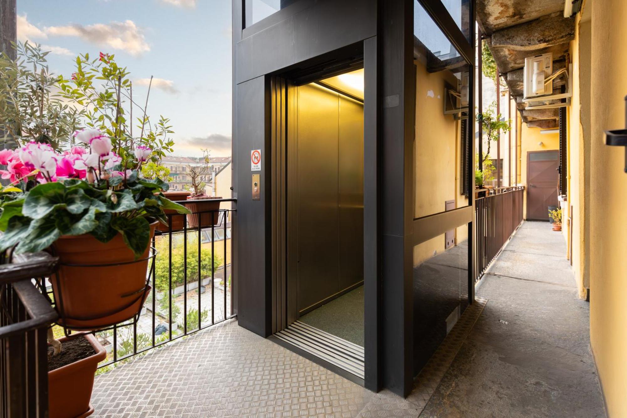 Salone Del Mobile-Duomo-Citylife In The Heart Of The City Milan Exterior photo